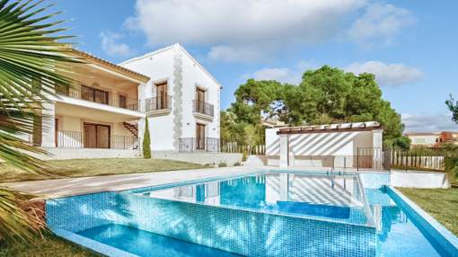 Newly built villa with open sea views Newly built villa with open sea views